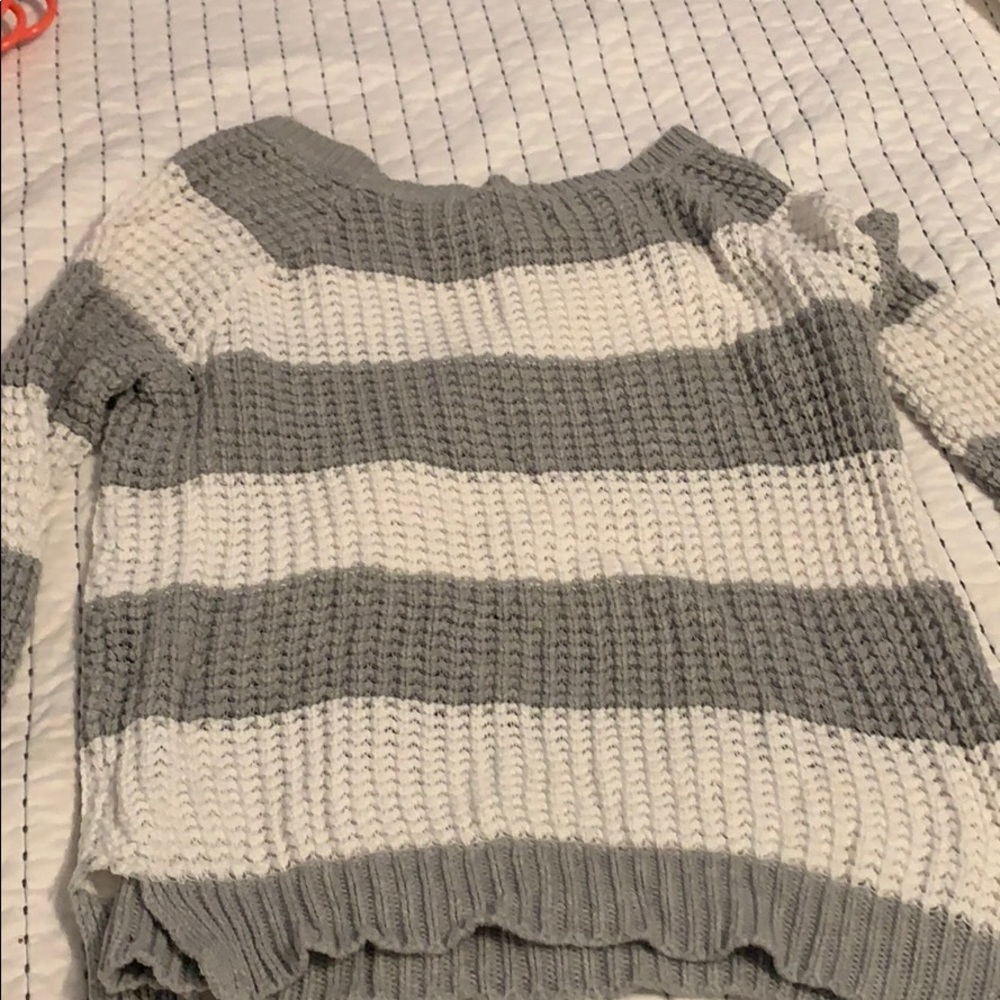 Sweater - Picture 2 of 2